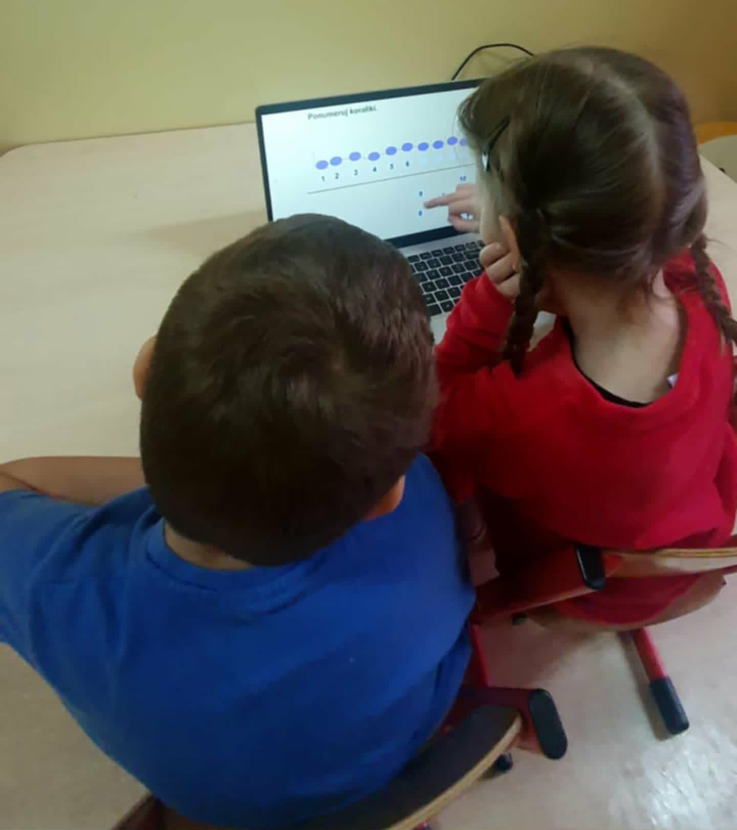 Otw&oacute;rz zdjęcie